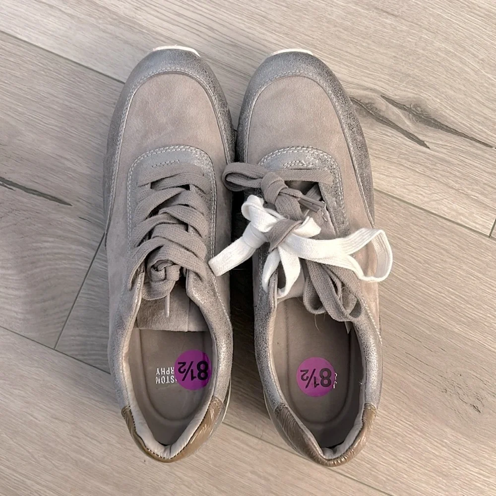 New Johnston & Murphy Gray + White Silver Athletic Lace Up Sneakers - Picture 10 of 17